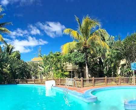 Beachfront Villa In A Beautiful And Secured Complex Flic-en-Flacq 外观 照片