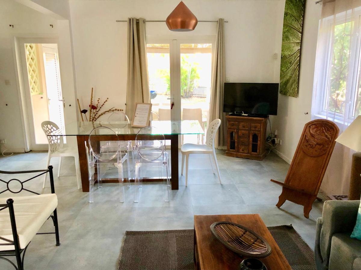 Beachfront Villa In A Beautiful And Secured Complex Flic-en-Flacq 外观 照片